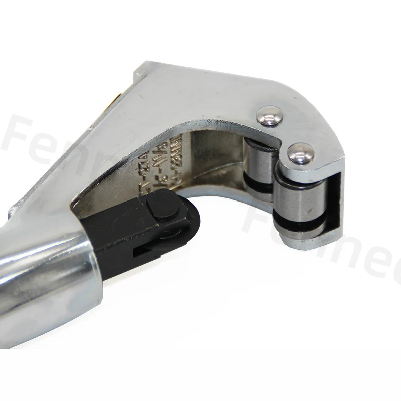 Pipe Cutter Roller Bearing Pip - огляд і ціна Pipe Cutter Ratchet